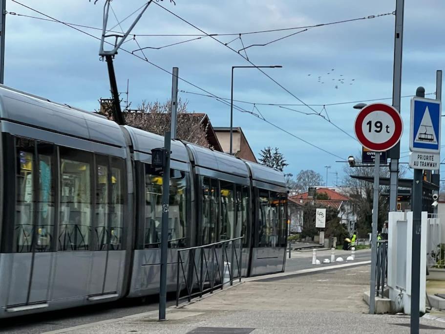Apparemment Blagnac Proche Tram Apartment Exterior photo